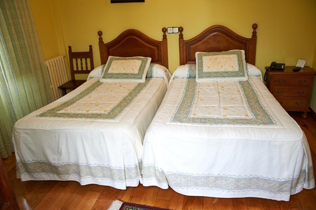 Hotel Los Angeles Santillana del Mar Pokoj fotografie
